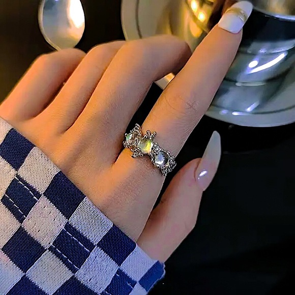 🔵𝟲𝟱%𝗢𝗙𝗙 𝗯𝘂𝗻𝗱𝗹𝗲𝘀 𝟯+🔵 NEW Moonstone Adjustable Ring - Picture 8 of 14